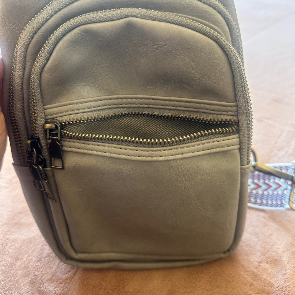 Light Grey Crossbody Sling Bag with Patterned Strap - Picture 3 of 6
